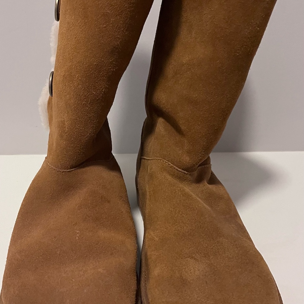 Koolaburra Tan Suede Winter Boots